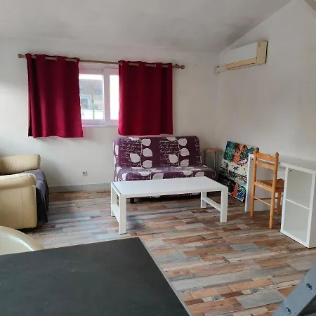 Studio - Les Capucins Climatise * Riom